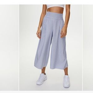 Aritzia’s Sunday Best Sullivan Striped Culottes, M